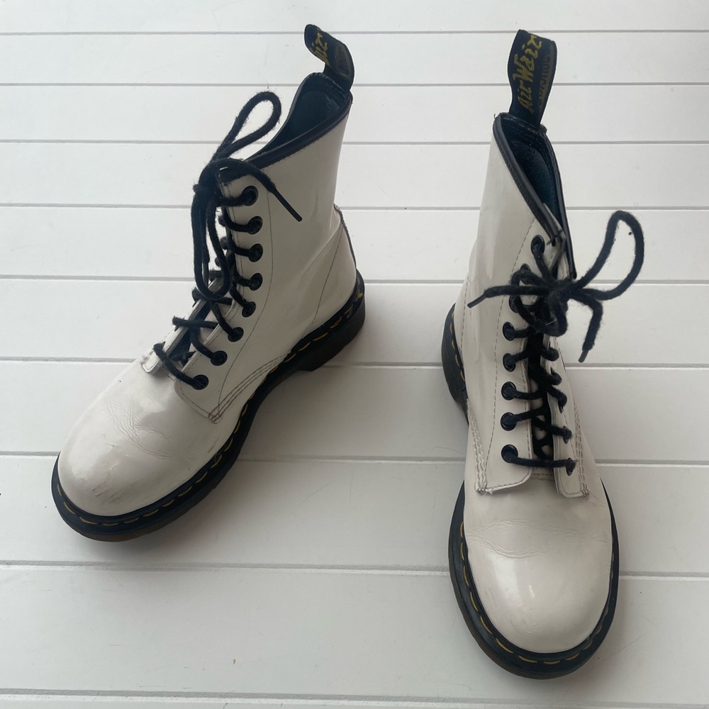 White Patent Leather Doc Dr. Martens 2014 1460 W 8 Eye Combat Boots
